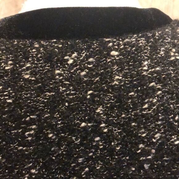 Classiques Entier Cropped Velvet Trim Blazer - Picture 7 of 8